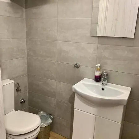 아파트 Lovely Place With Veranda *